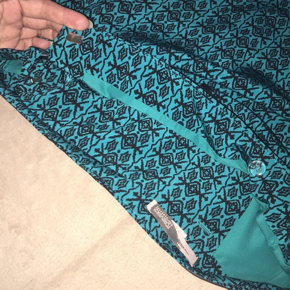 Forever 21 Contemporary US Medium Aqua and black belted skirt 💕 - Picture 8 of 8